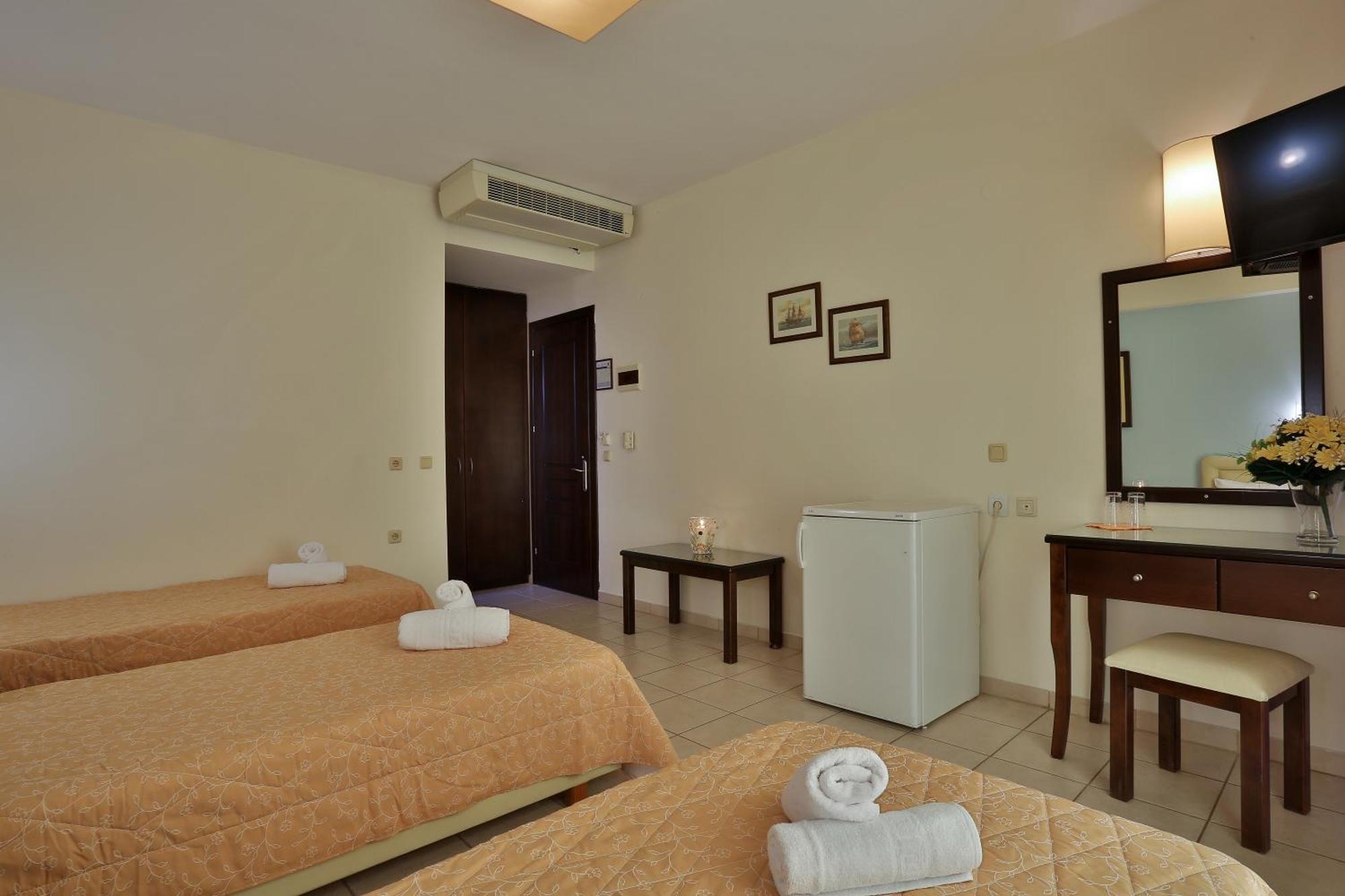 Hotel Ilion Paralía エクステリア 写真