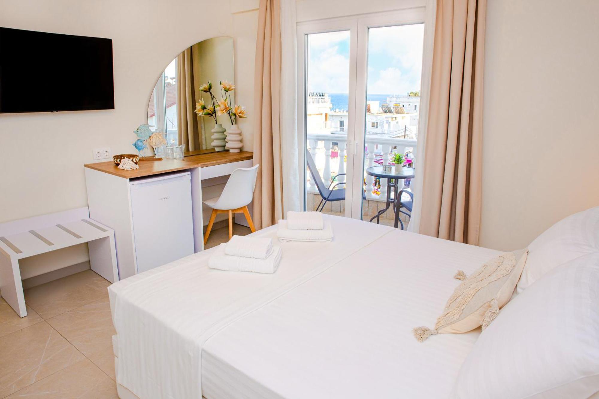 Hotel Ilion Paralía エクステリア 写真