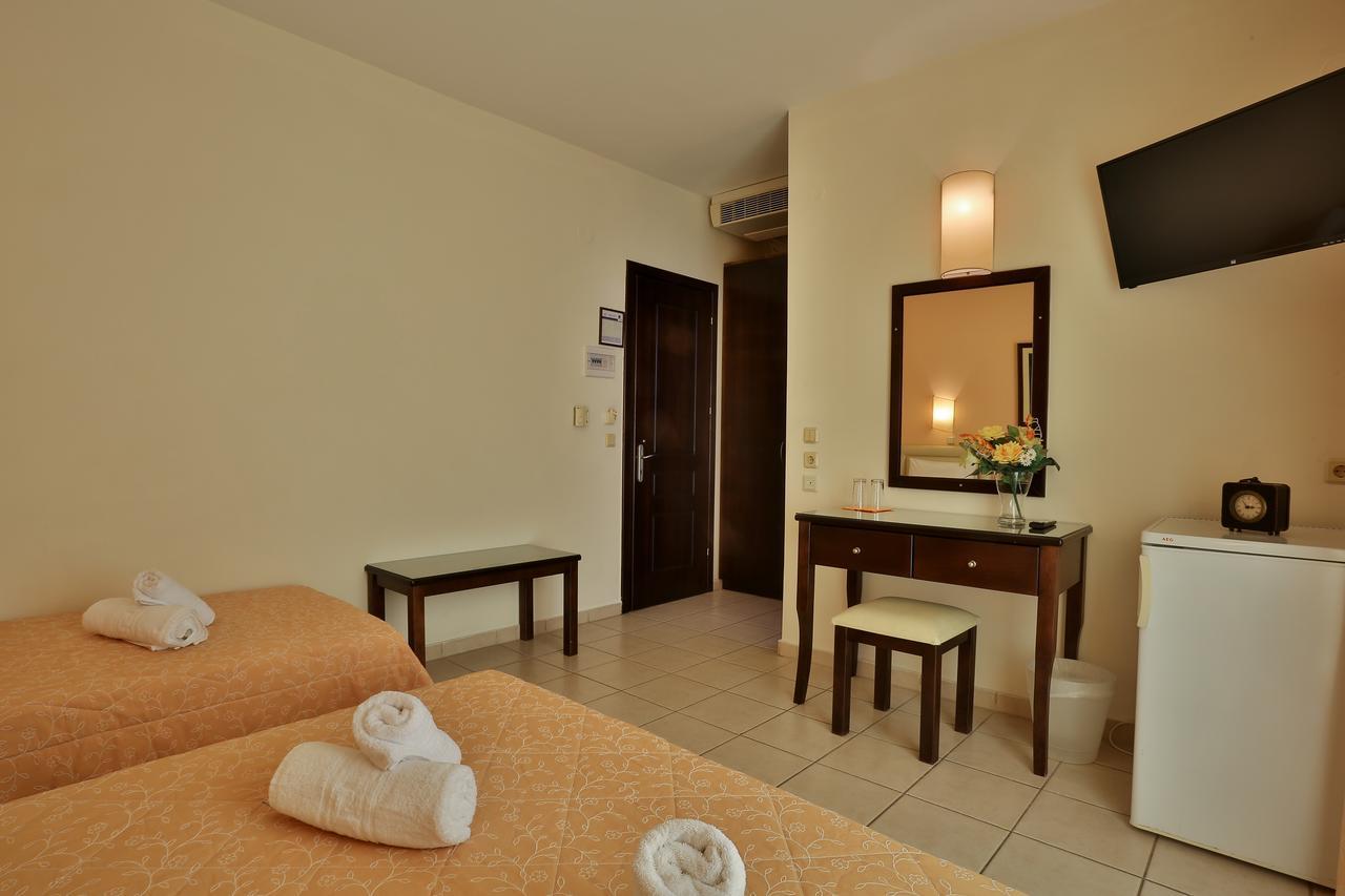 Hotel Ilion Paralía エクステリア 写真